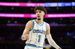 正负值+22！拉梅洛-鲍尔半场出战14分15秒 三分7中3得9分2助