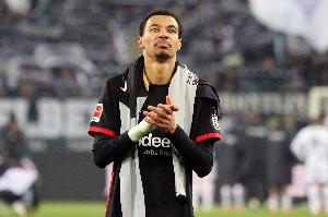 回声报：利物浦至少会签一名新中锋，已接洽法兰克福谈判埃基蒂克