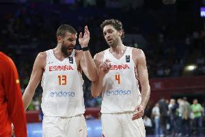 🤔队记：杨瀚森下赛季场均8+5左右 他像青岛长大的大小加索尔