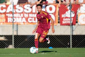 罗马诺：埃因霍温正式向罗马求购萨拉赫-埃丁，球员希望促成转会