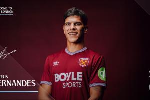 转会费超4000万镑！官方：西汉姆签下南安普顿中场费尔南德斯