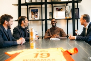 朗斯官方：布莱顿边锋阿卜杜拉-西马加盟，据悉转会费450万欧