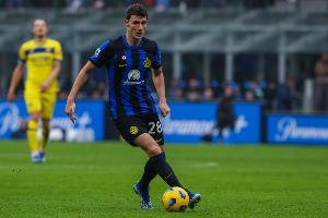 迪马：马赛希望租借引进帕瓦尔，但国米坚持不外租球员离队