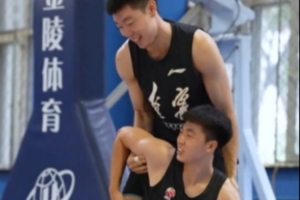 辽宁男篮最新训练视频：来点儿“强度”🏀