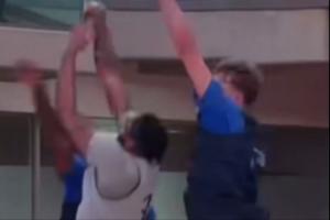 恐怖臂展！弗拉格队内训练大帽+迎射浓眉！态度非常积极😍