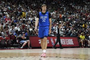 弗拉格谈最佳新秀：这是我努力追求的目标 全力以赴后顺其自然