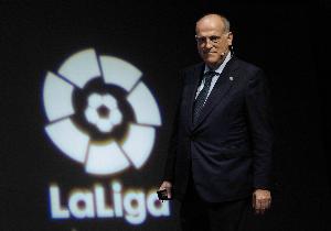 世体：人们重新开始追求草根足球的乐趣，回归纯粹的足球运动本身