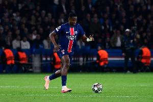 队报：巴黎计划与帕乔续约两年，合同期至2031年