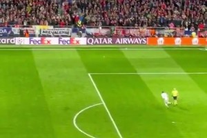 蹬起来！晋级后吕迪格高抬腿狂奔，皇马全队模仿😂