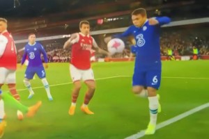 冷静也是一种天赋！你永远可以相信球门前的弟媳！