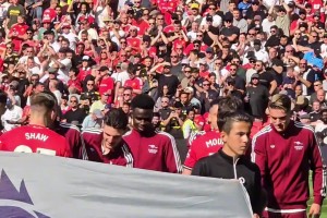 摇起来！人到，球到！格拉利什奉献助攻双响