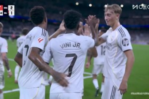 超强个人能力！维尼修斯一条龙推进低射破门！皇马1分钟2球反超