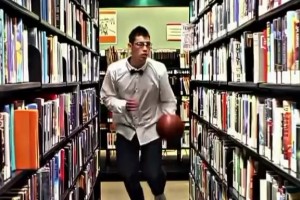 上的哈佛，拒绝卡戴珊，球又打得好，他就是我心中的GOAT