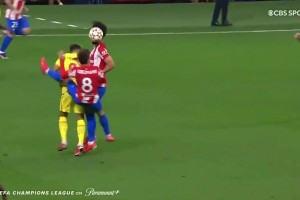 红牌罚下！当年格子这一脚险些废了菲尔米诺😱