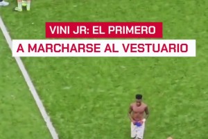 不满替补？马卡报：维尼修斯尔是第一个离开球场的皇马球员