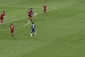 当年魔兽这次停球转身让博阿滕“退避三舍”😱