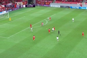 海港丢球！神户外援轰出一脚世界波，海港0-1落后神户