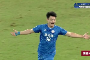 空中优势！张骋头球破门，助连云港队再下一城！