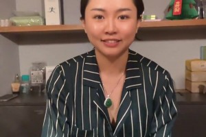 搞笑一家人！张琳芃妻子社媒发布：阴天下雨在家玩玩孩子呗