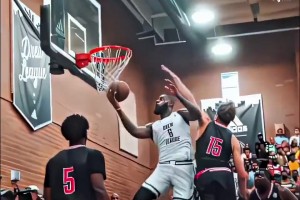 初露锋芒！欧联杯官推阿扎尔里尔时期进球：势不可挡的阿扎尔😲