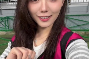 一扫颓势！美女记者佟艺：谁说我国安不赢球，就不来看比赛的