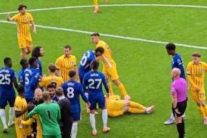 😱爆了！凯塞多疑似故意打人，英超联盟会介入调查吗？