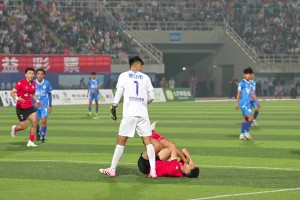 还好有马宁执法蒙超，赤峰这假摔演技不行做不了实力派😤