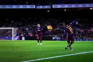 节奏晃动太有灵性了！看巴萨时期的内马尔踢球是一种享受！