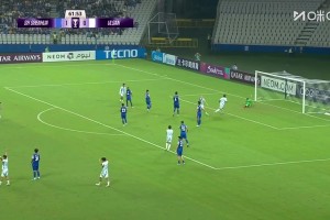 防守愣神！申花主场遭蔚山扳平，对手凌空垫射破门😥