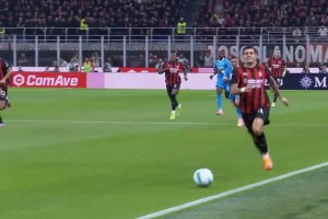 现场原声🔥美国队长化身边路超跑，助攻萨56破门！