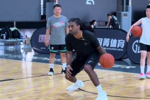 在梅奥的指导下，相信辽篮会涌出一批了不起的后卫👍