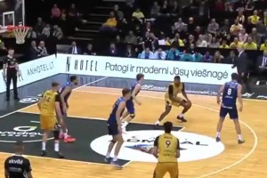 莫德里奇的这次关键拦截，也为米兰的3分起到了至关重要的作用