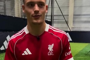 水货！？维尔茨8场0球0助，这两个边都踢不了实在大跌眼镜！