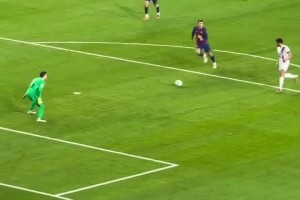 现场实拍：阿什拉夫致命传球，贡萨洛拉莫斯绝杀巴萨