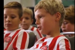 左脚将！萨卡此前：我想跟梅西一起踢球，他是个无私的团队球员！