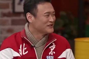 弗拉霍维奇此前带三个女生一起玩……姿色各不同真是迷人眼🫠