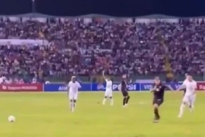 老年苏亚雷斯冲刺画面引外网球迷感慨：想跑但身体跑不动了😭