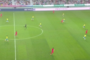 有一说一！李刚仁这长传脚法真是一绝啊👍