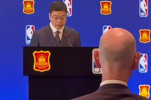 昔日国家德比，面对皇马豪华人墙，梅西打入精彩任意球