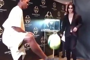 日本这角球战术是真高级！对方主帅看了都不敢相信😂