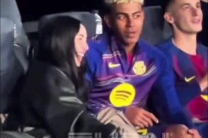 赛后亚马尔把女友介绍给了弗里克，像儿子向父亲介绍女友🙈