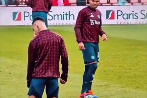 这一刻全世界都被你震撼😂！赛前安东尼的霸气不看人传球