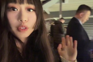 大老师实拍詹俊和刘越解说曼城比赛，詹俊脸色看着不太好~