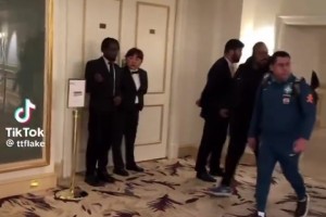 球迷：能加盟阿森纳吗？库尼亚：哈哈哈🤣