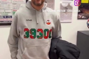 融入球队文化！余嘉豪随西乙球队埃斯特拉男篮出席活动